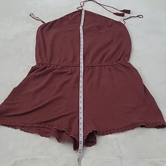 Roxy Quicksilver Red Tassel Tie Halter Romper Shorts Eyelet Women's Medium Boho - Picture 12 of 16